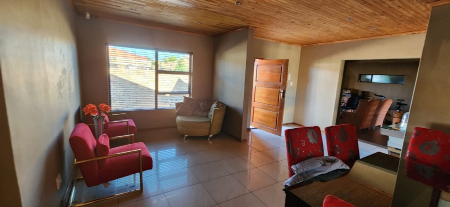 3 Bedroom Property for Sale in Hillcrest Northern Cape